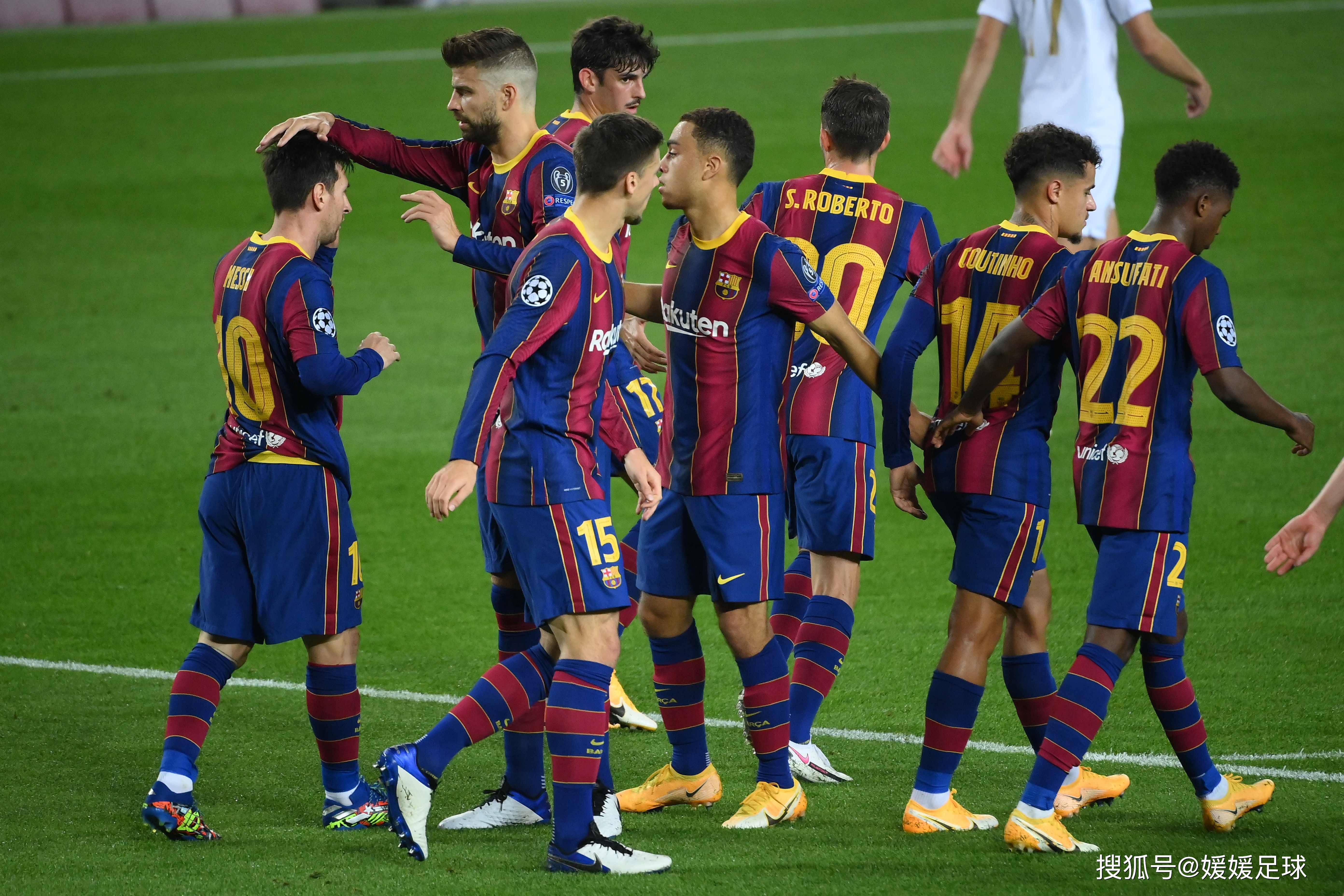 熊猫体育平台-足球比赛中球员的高难度表现，谁能成为全场焦点？的简单介绍