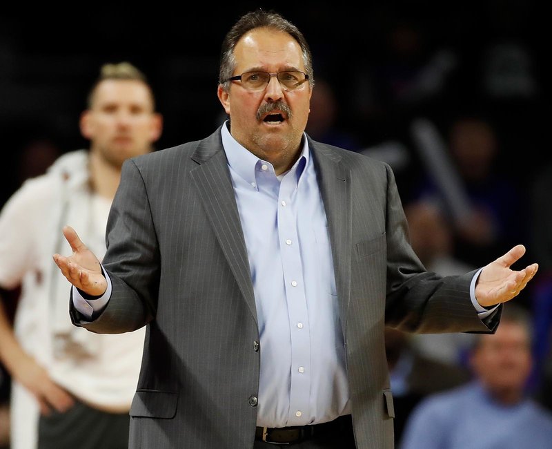 公牛前锋因家庭原因离队，球队季后赛前景堪忧