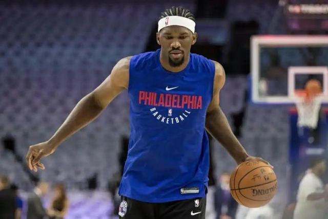 熊猫直播-恩比德砍下30+湖人胜尼克斯