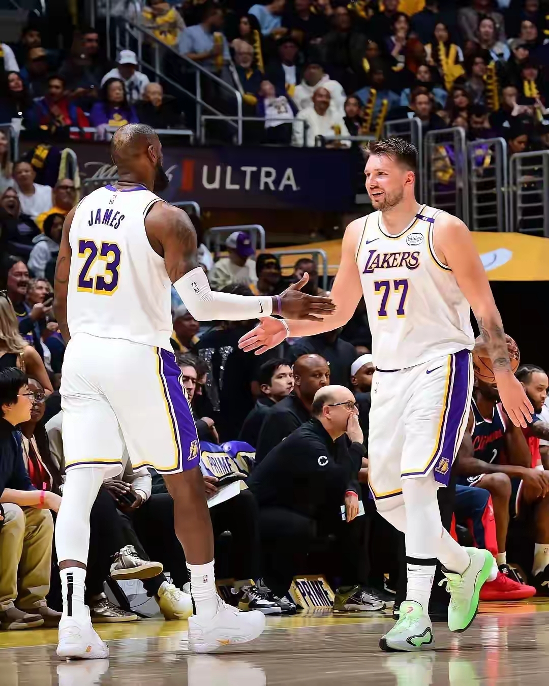 公牛绝杀76人，东契奇高光表现