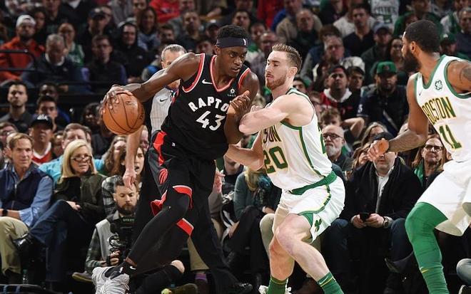 马刺绝杀太阳，西亚卡姆带队取胜