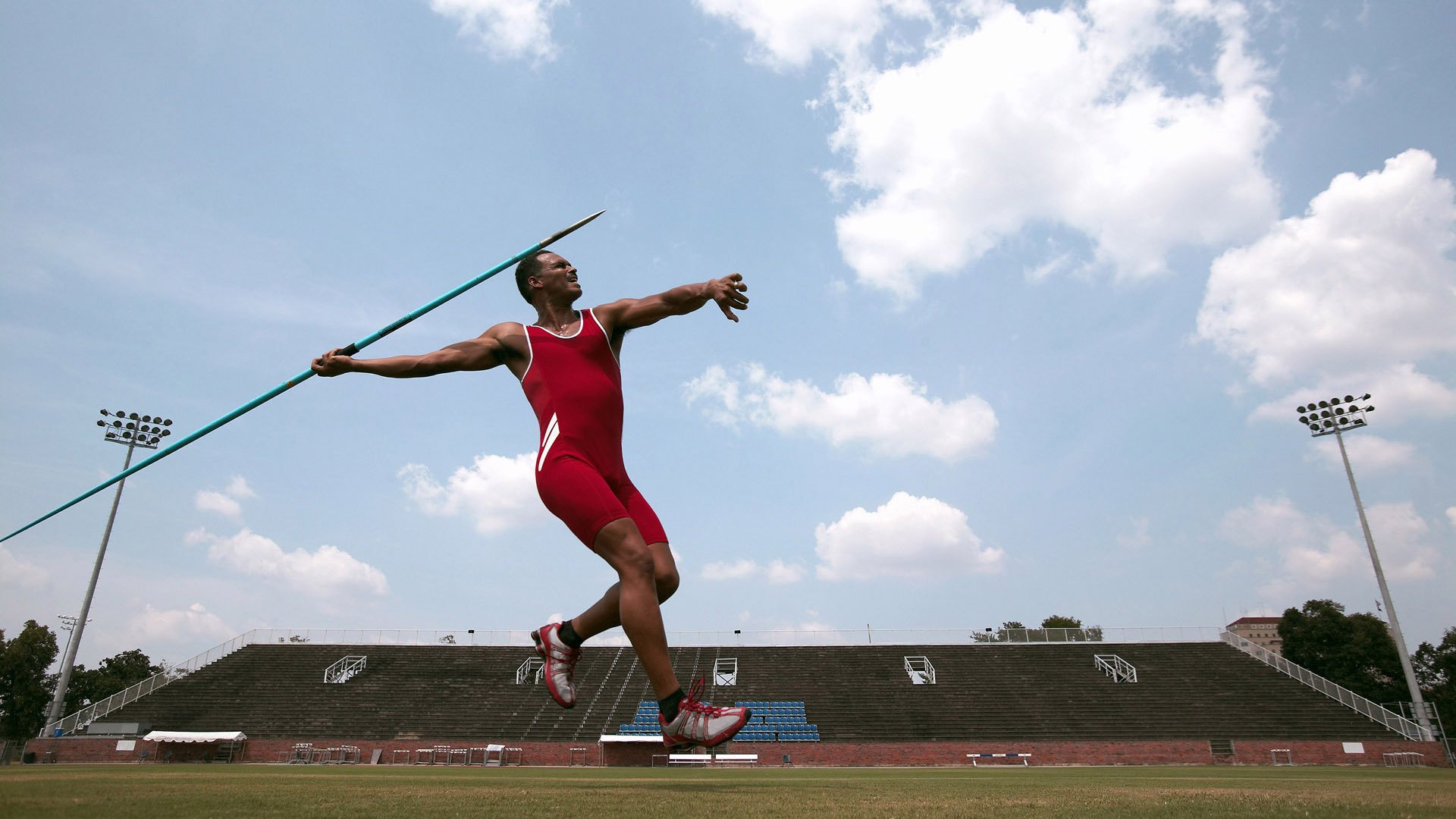 篮球场上的地缘政治，当NBA总决赛的强行终结战术遇上德国的工业攻势